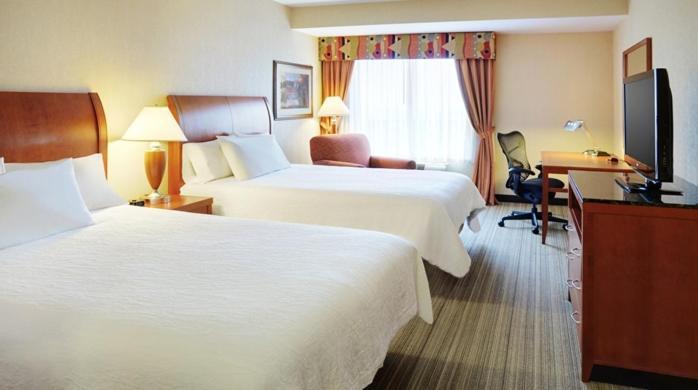 Hilton Garden Inn Toronto/Берлінгтон Екстер'єр фото