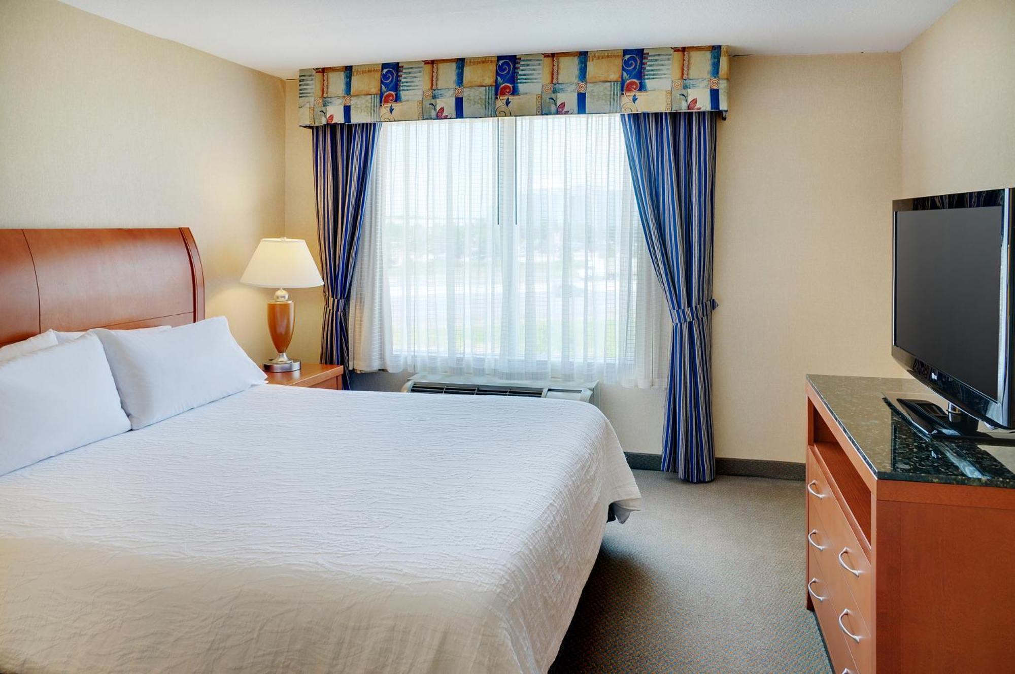 Hilton Garden Inn Toronto/Берлінгтон Екстер'єр фото